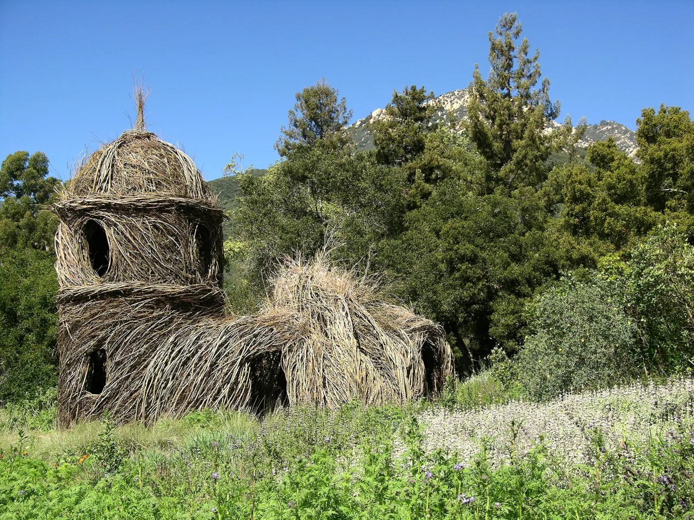 Patrick Dougherty Toad Hall Grand Opening