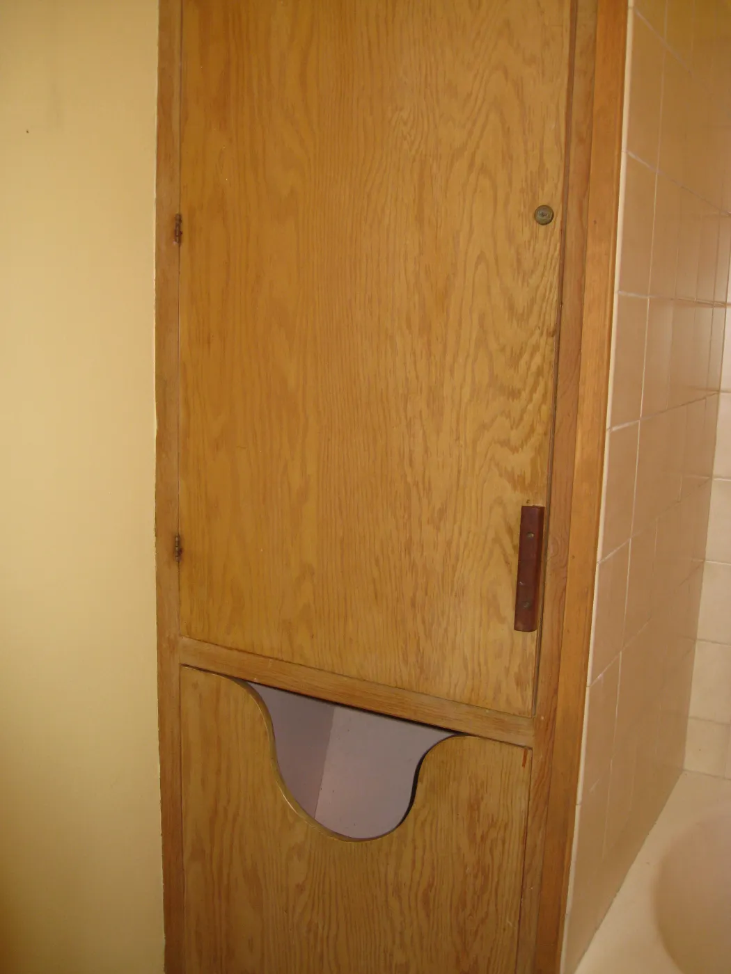 Guild House front bathroom