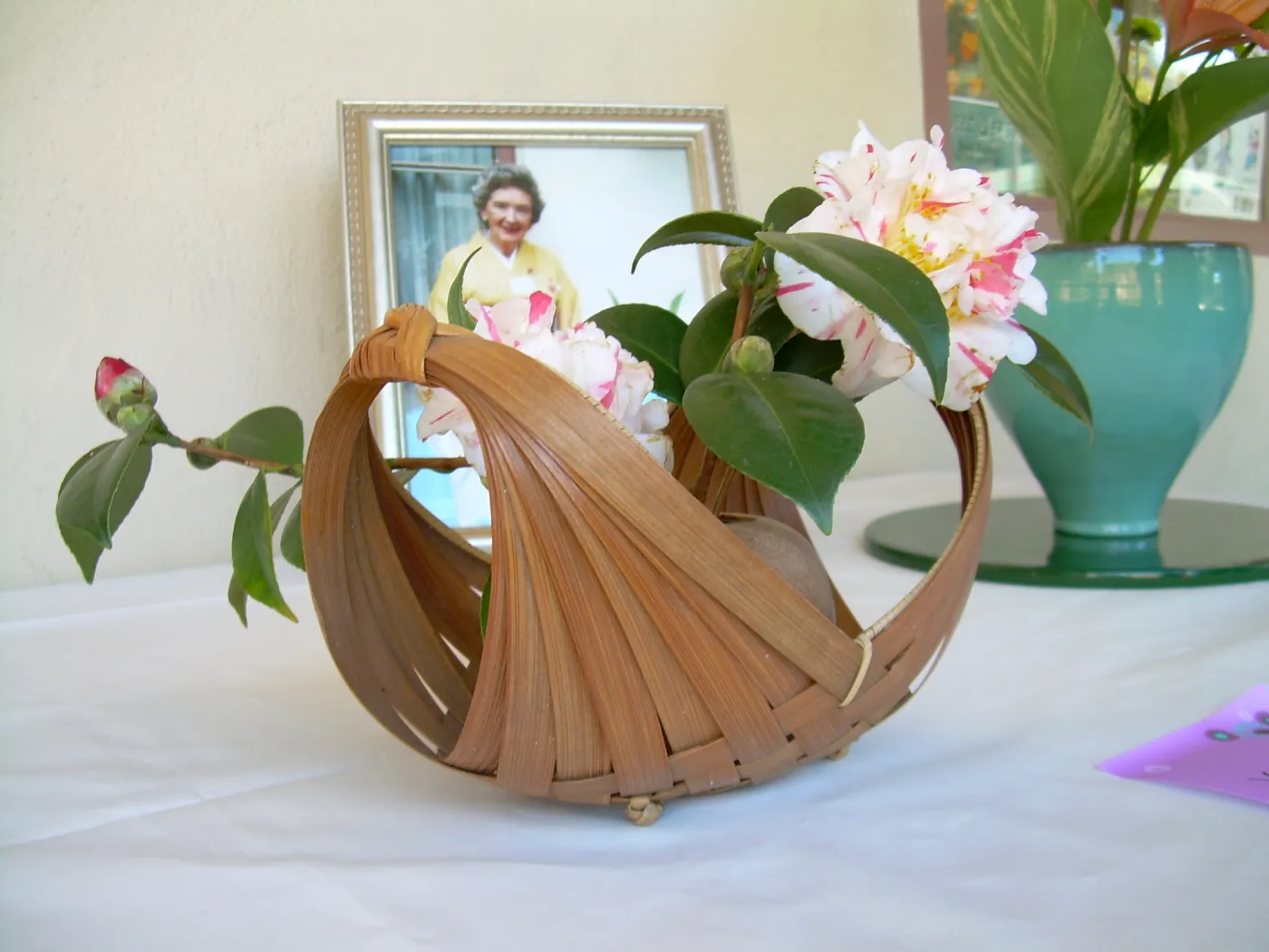 ikebana, floral arrangement