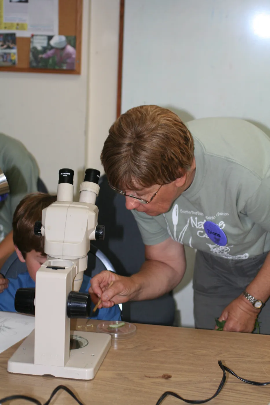 Diana teaching in the microscope lab, SBBG Summer Nature Camp, 2008