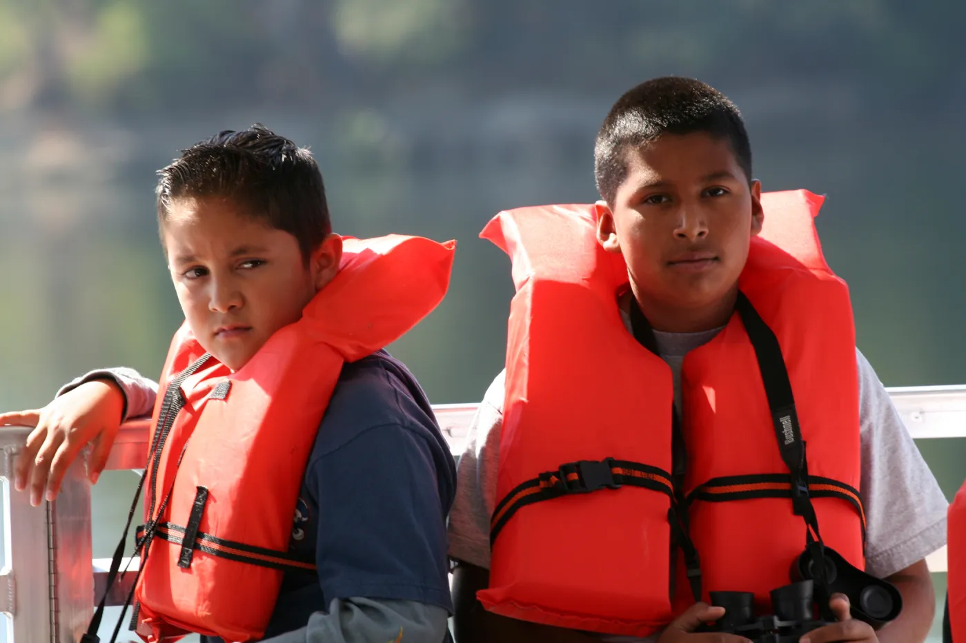 kids in life jackets, Lake Casitas, SBBG education tours, 2005-2006