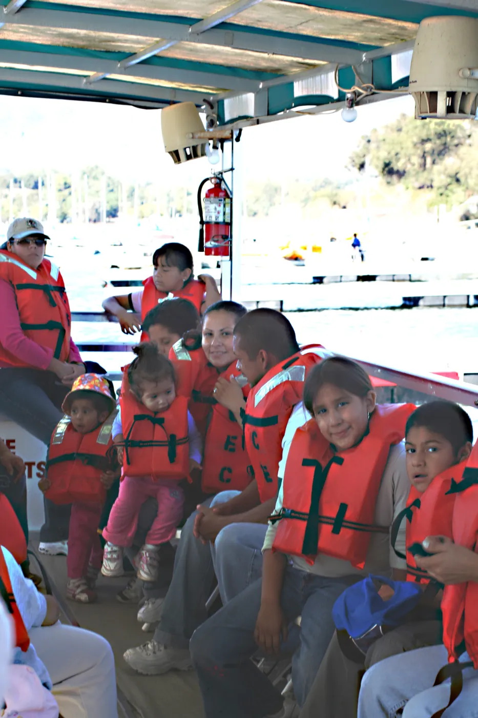 kids in life jackets, Lake Casitas, SBBG education tours, 2005-2006