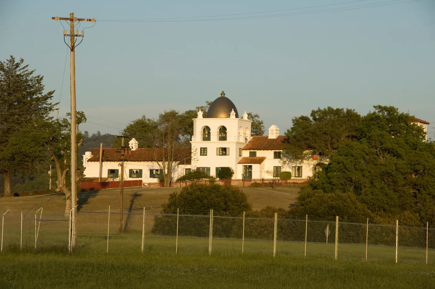 The Hacienda, Fort Hunter Liggett, SBBG Research and Conservation staff field trip, 2006