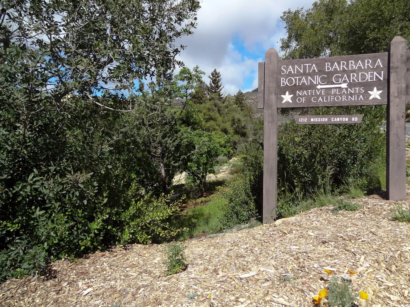 sign at front entrance, Santa Barbara Botanic Garden