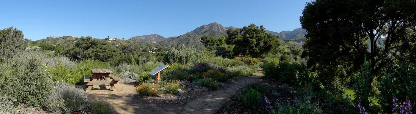 Porter Trail, view to La Cumbre Peak, panorama