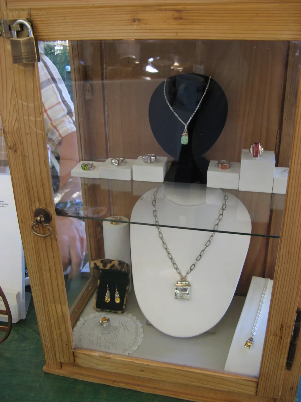 SBBG Holiday Marketplace, 2006