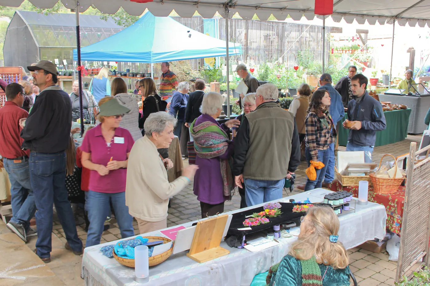 2013 Holiday Marketplace