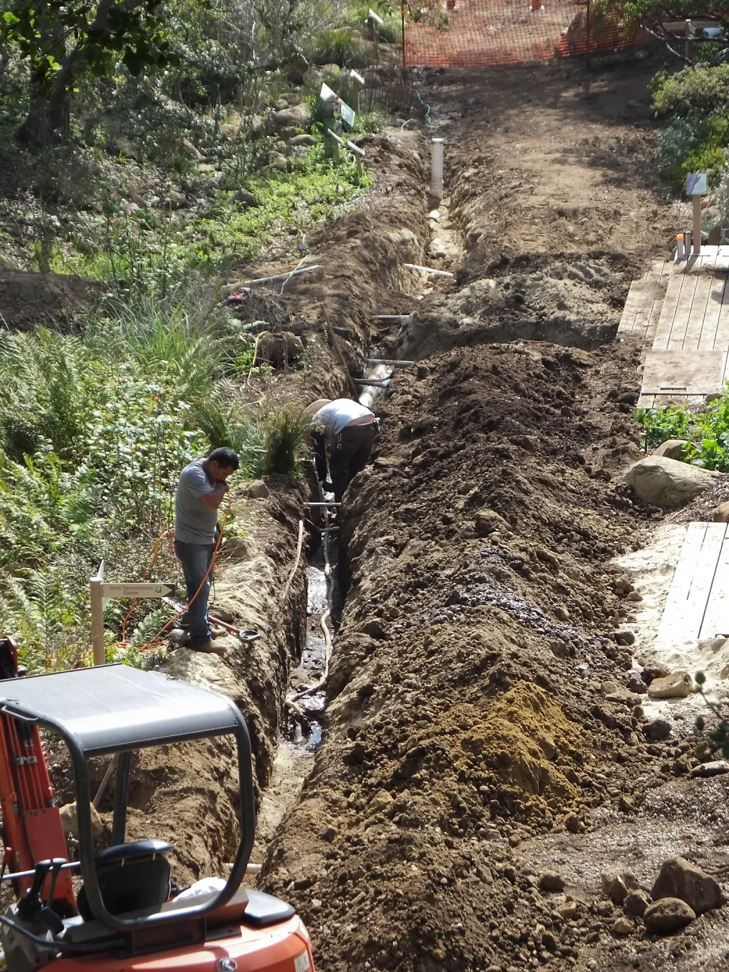 Arroyo sewer line construction