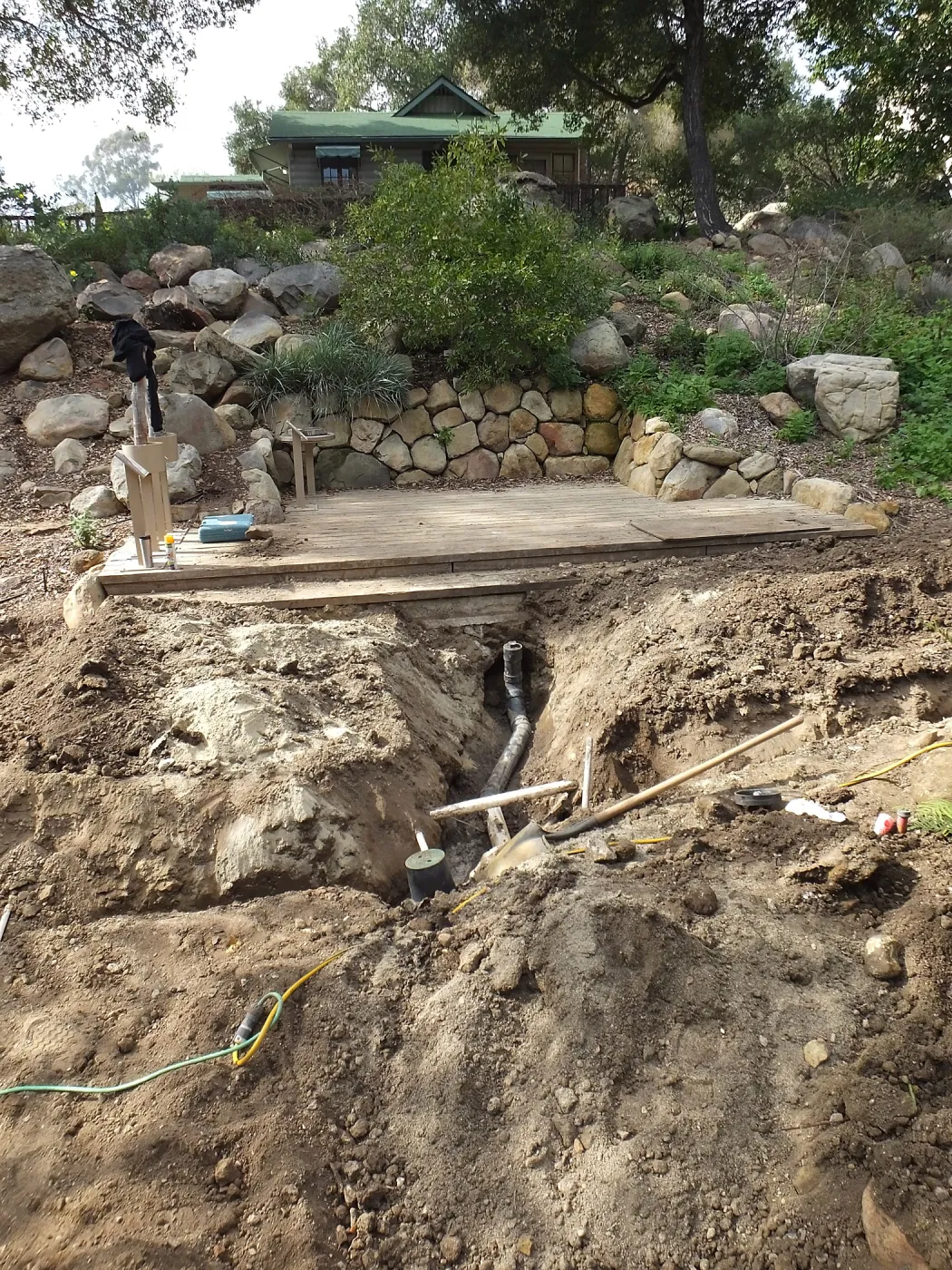 Arroyo sewer line construction