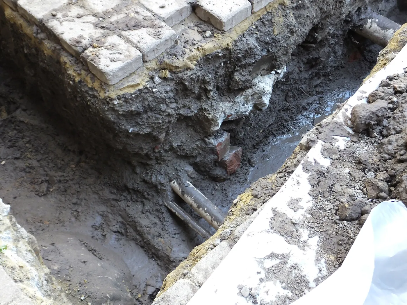 Arroyo Sewer Line Construction