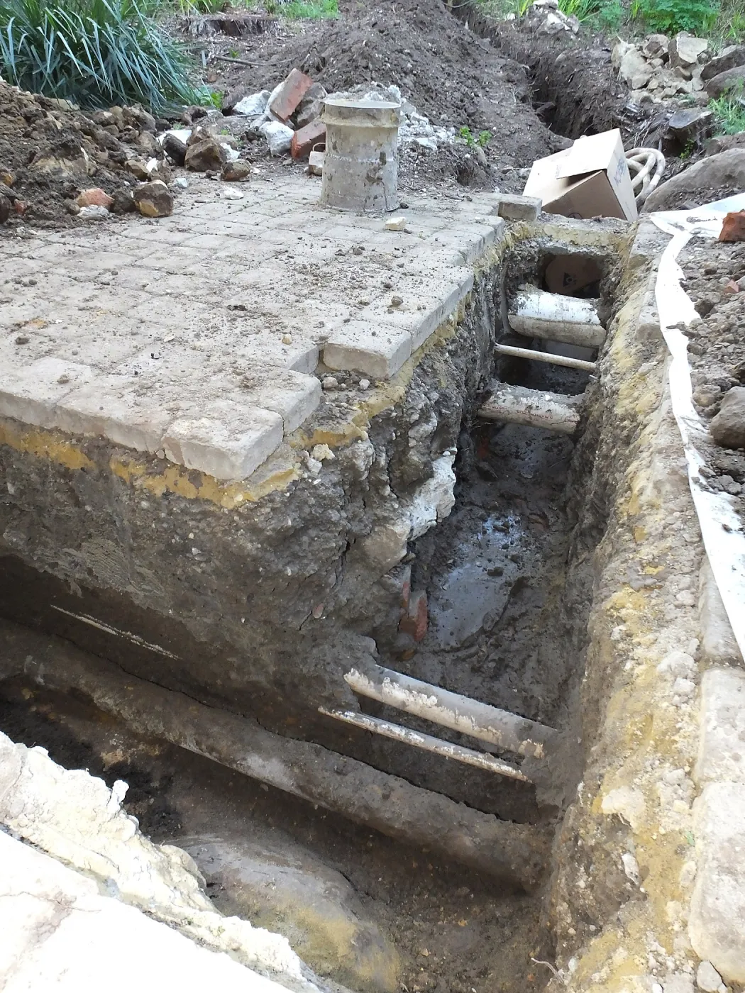 Arroyo Sewer Line Construction