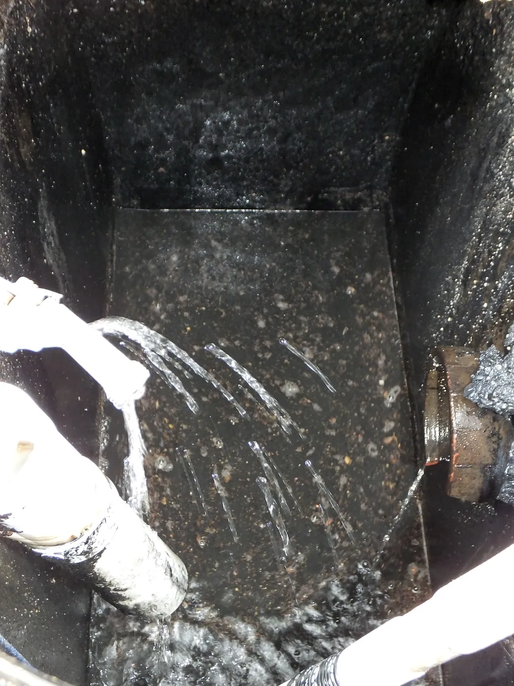 Arroyo Sewer Line Construction-flushing septic tank to be abandoned