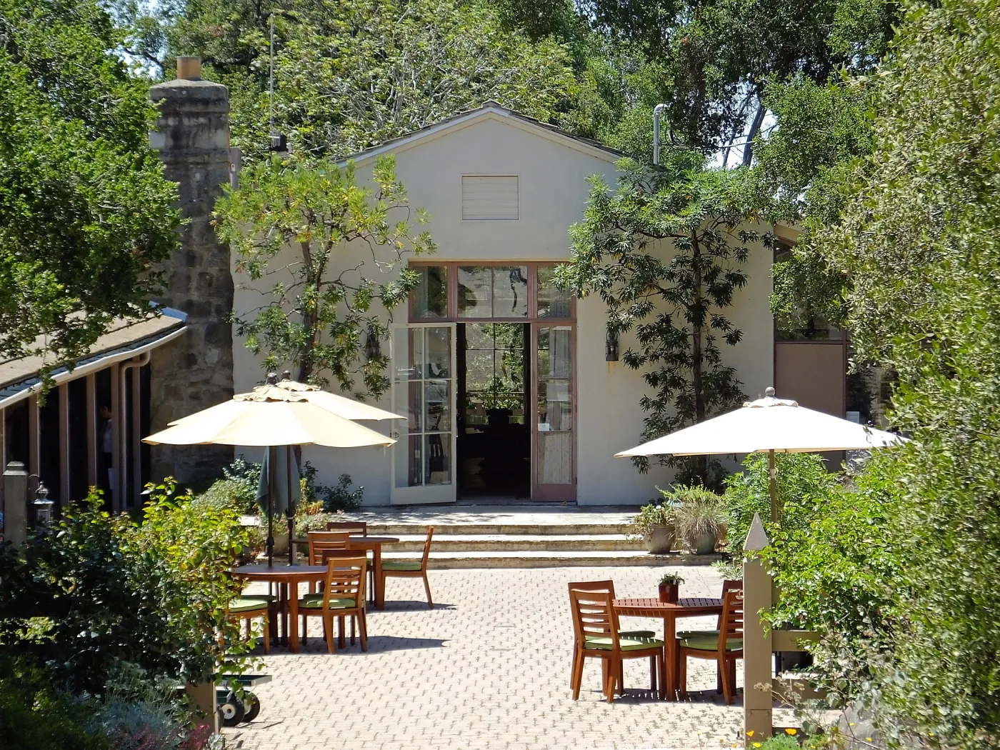 Blaksley Library and Courtyard