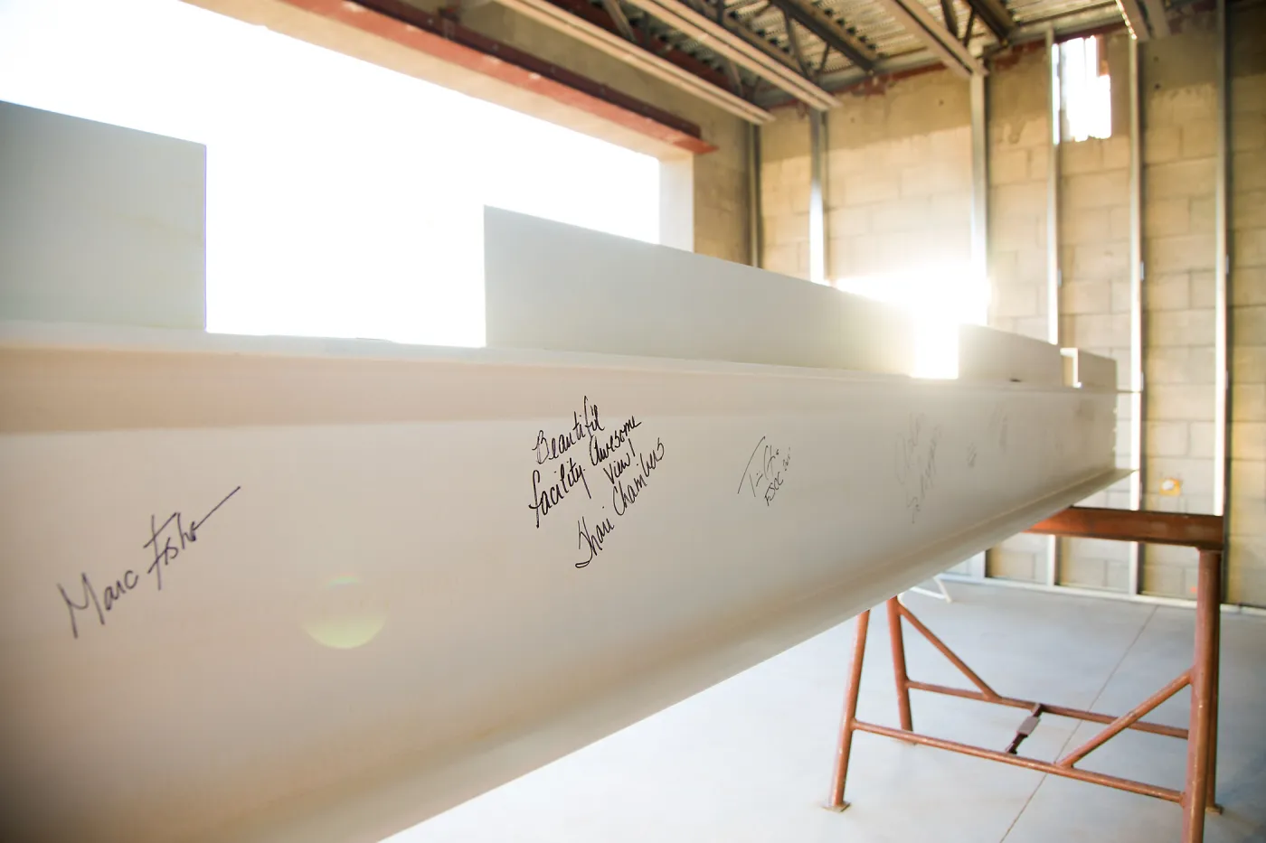 Pritzlaff Conservation Center, Wishes in the Walls event, beam signing