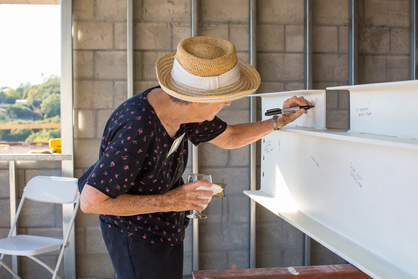 Pritzlaff Conservation Center, Wishes in the Walls event, beam signing