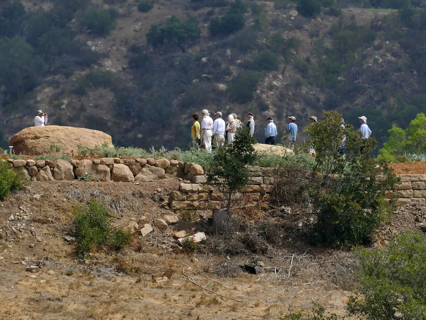 Men’s Garden Club touring the Island View Garden