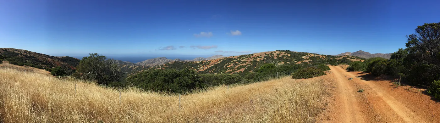 Santa Cruz Island Trip, Red vs volcanic rock