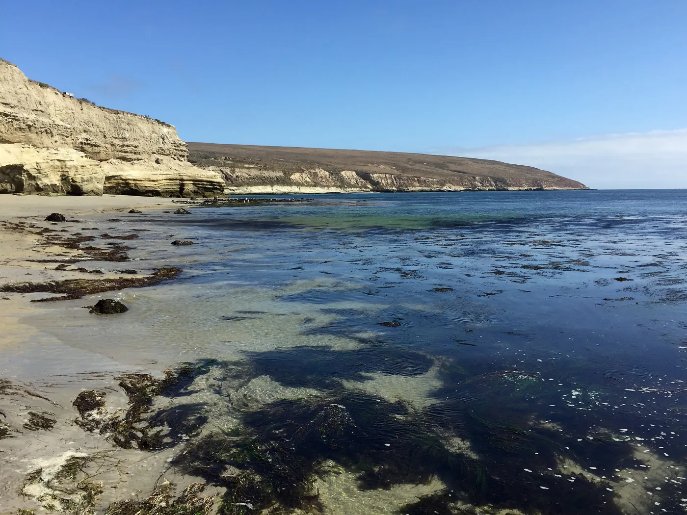 Santa Rosa Island Trip, Rock along beach