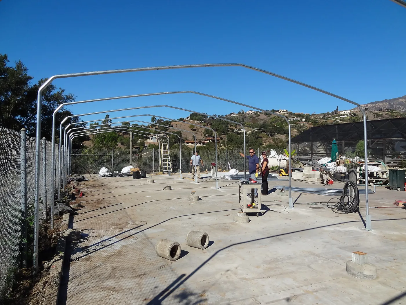 Construction at the Hort Unit, SBBG staff install the new shade structure