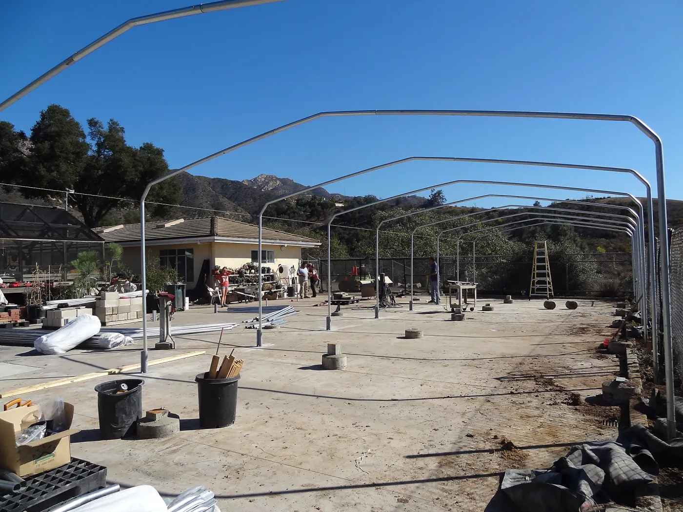 Construction at the Hort Unit, SBBG staff install the new shade structure