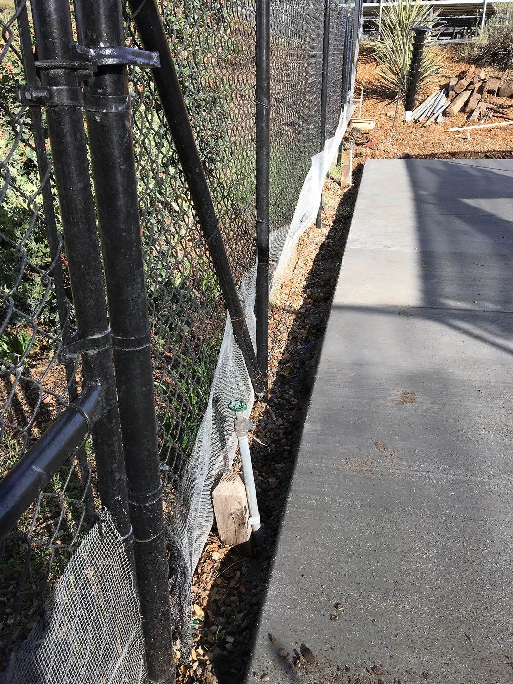 Work at the Garden Growers Canyard, new concrete pad