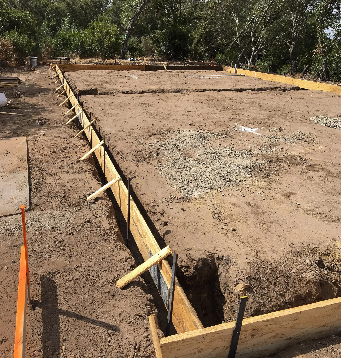 Hansen Site, Hort Barn construction