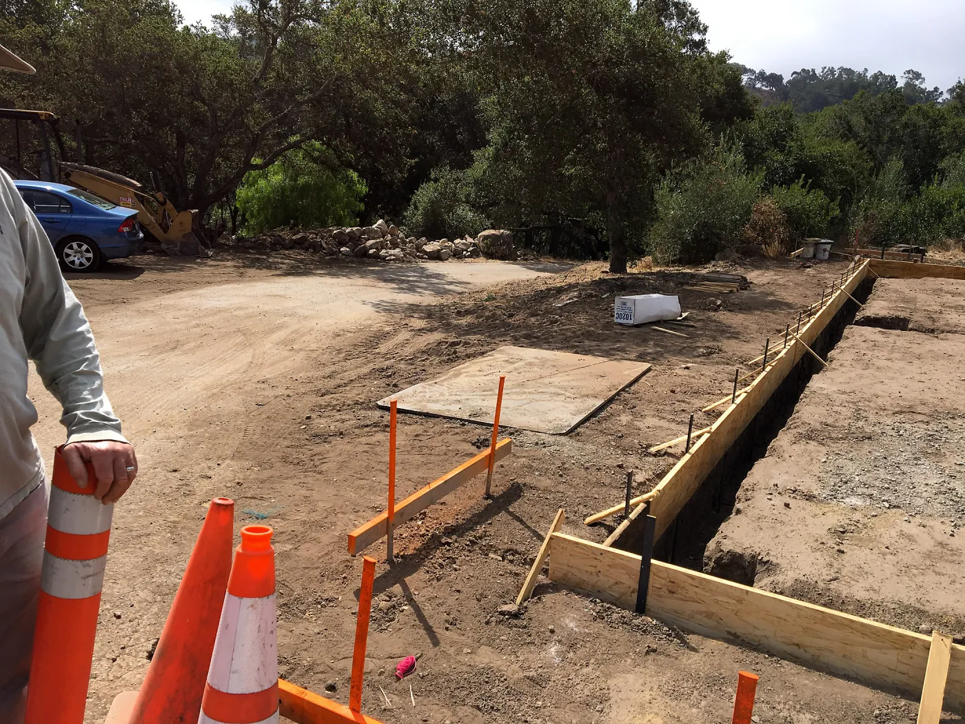 Hansen Site, Hort Barn construction