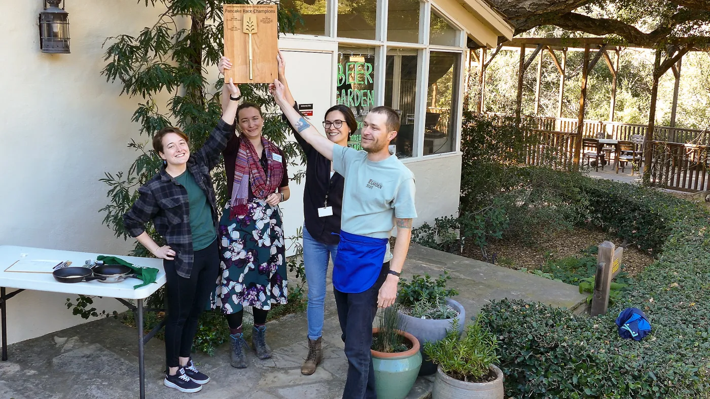 Pancake Race 2020, winning team