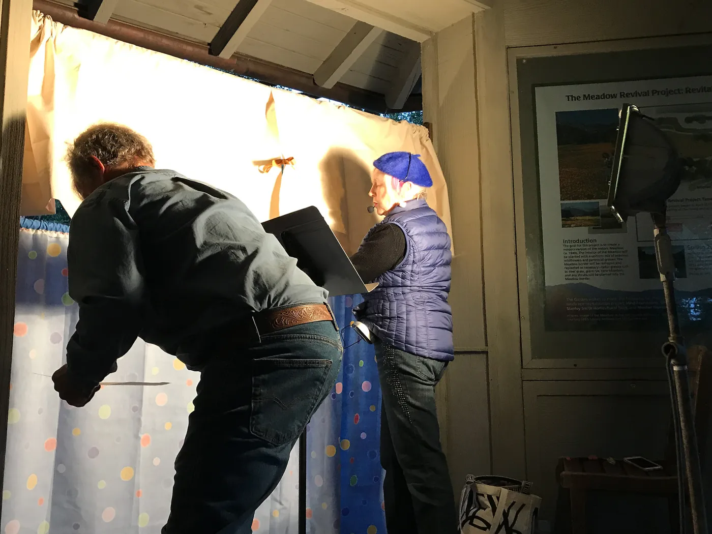 Family Nature Night Shadow Puppet with Darrolyn Fennelly and Randy Stephens