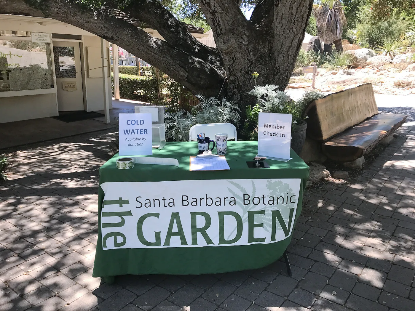 Member sign-in table