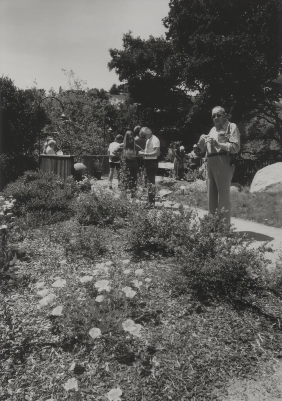 Visitors in the Home Demonstration Garden