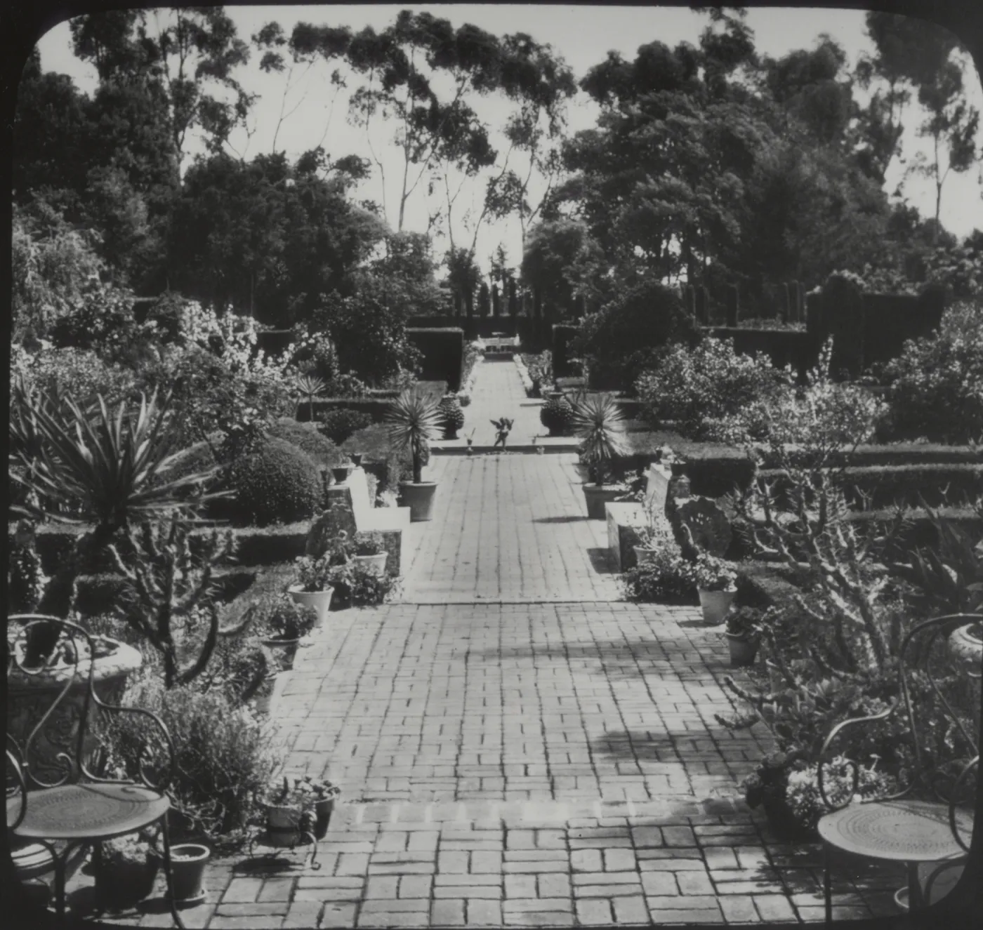 'El Hogar' where both Spanish style house and garden were designed by George Washington Smith