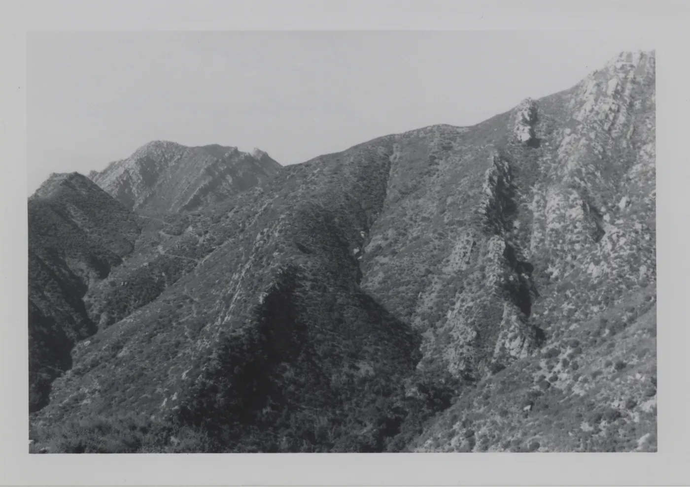 Santa Ynez Mountains, Fault and Shale