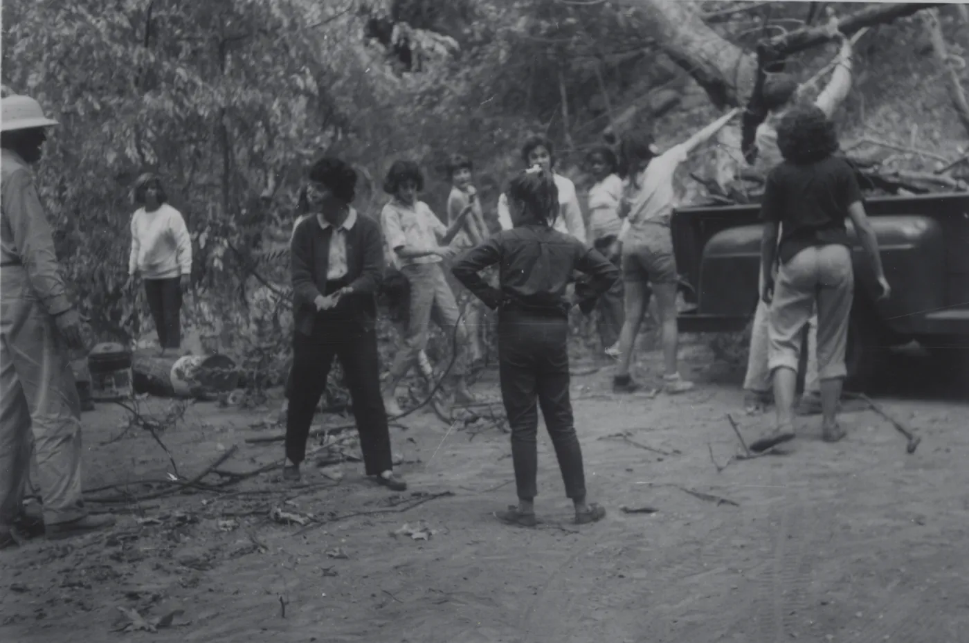 clean-up after the Coyote Fire, Santa Barbara Junior High Volunteers