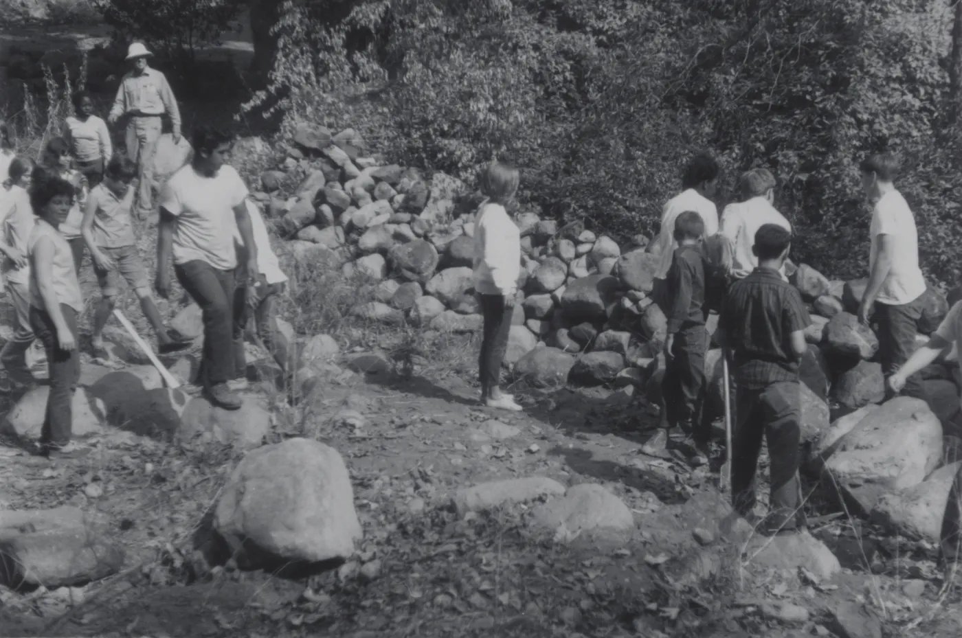 Mission Creek clean-up after the Coyote Fire, Santa Barbara Junior High Volunteers