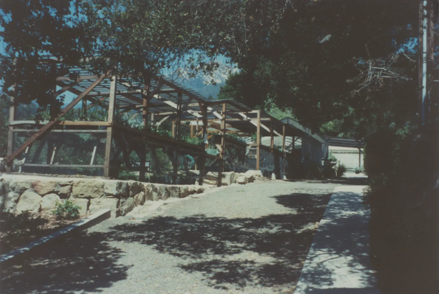 Garden Growers Lath House on Garden Terrace, Given by the Garden Club of Santa Barbara Plaque, 1990, 