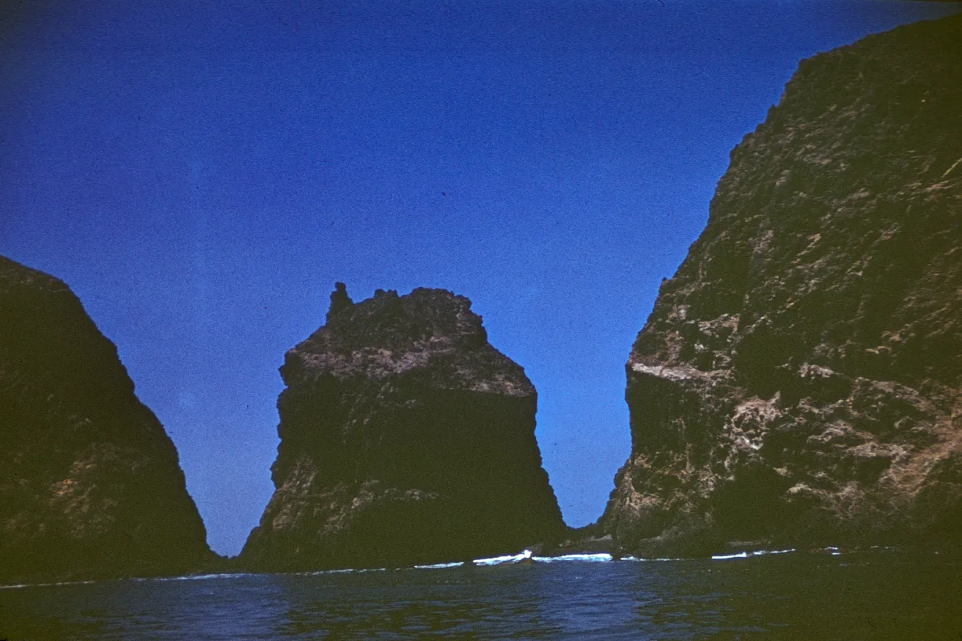 Middle-West Anacapa Island Connection