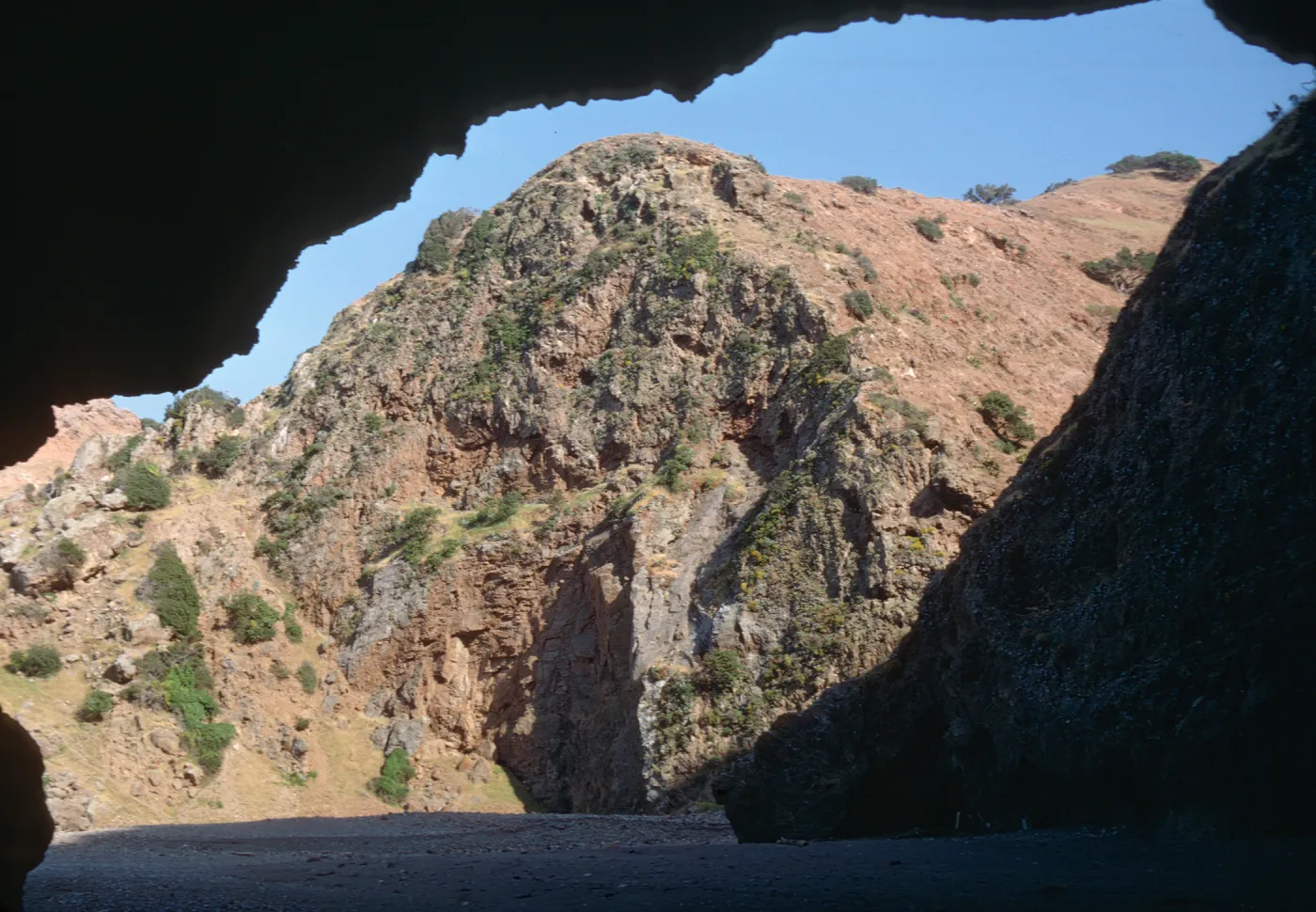 Cueva Valdez on Santa Cruz Island