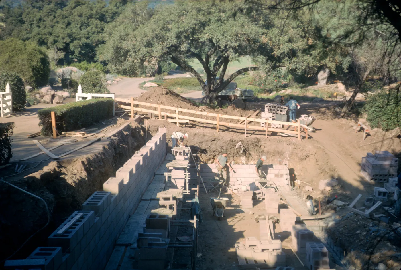 Construction of the North Wing