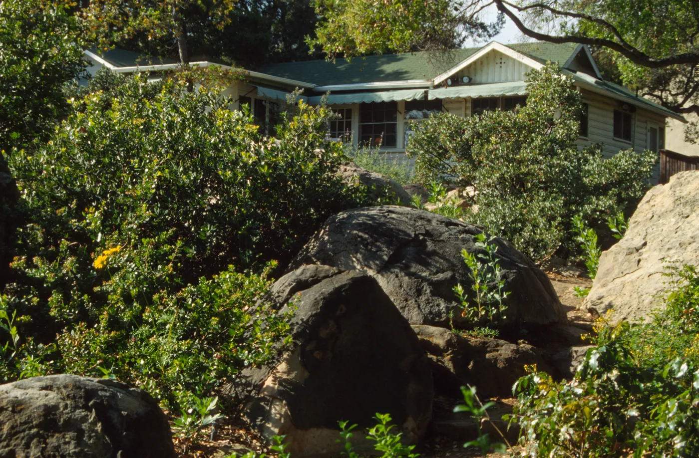 Home Demonstration Garden Construction (Manzanita)