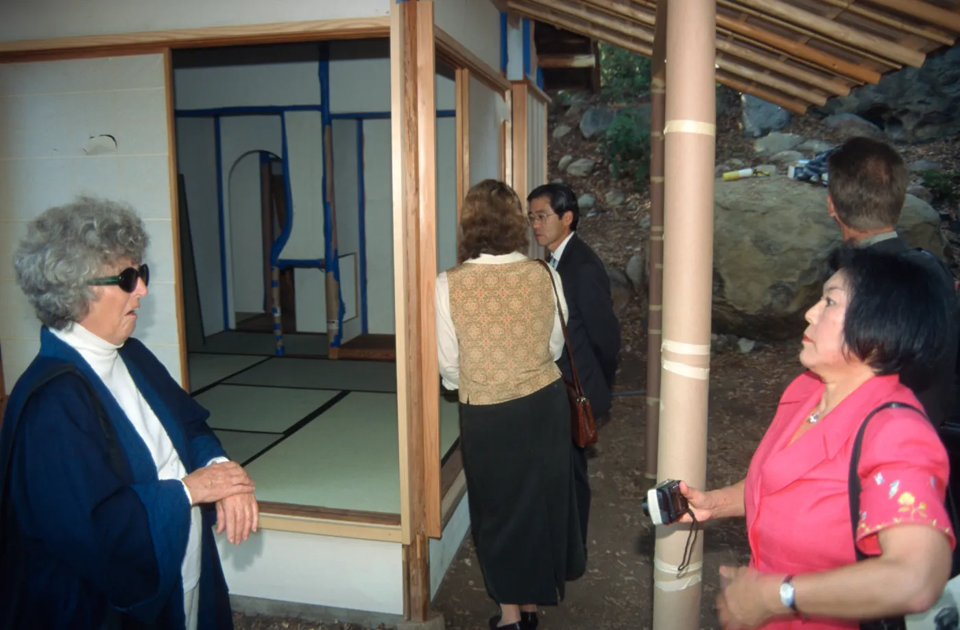 Japanese consul-general visit to Tea House