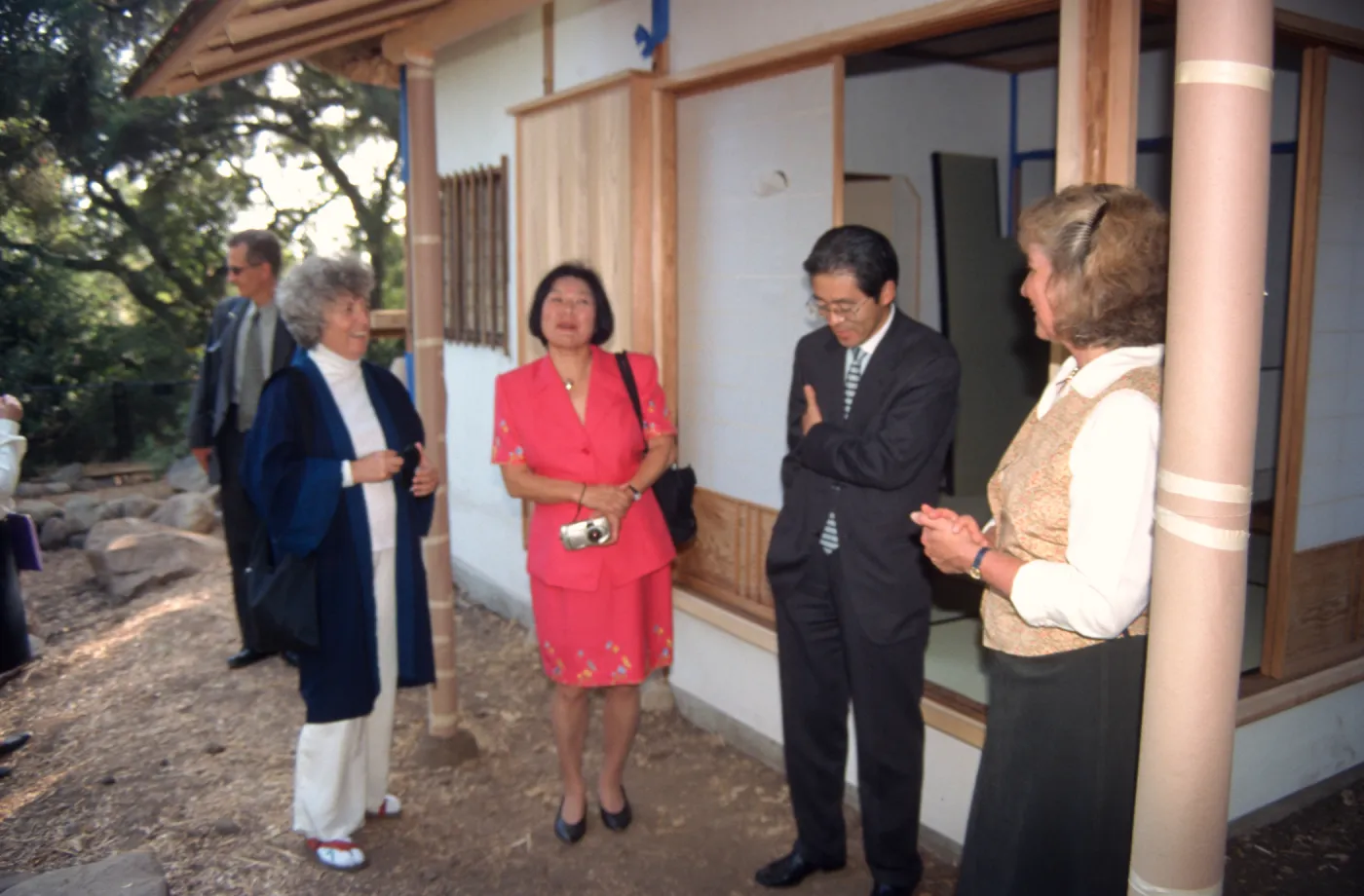 Japanese consul-general visit to Tea House