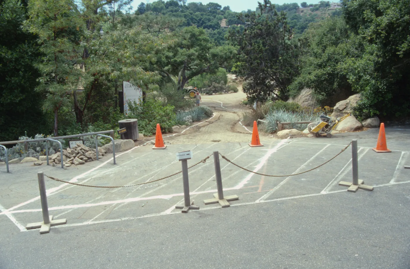 Reconstruction of entrance paths