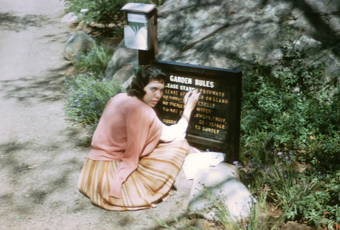 Old Garden Rules Sign