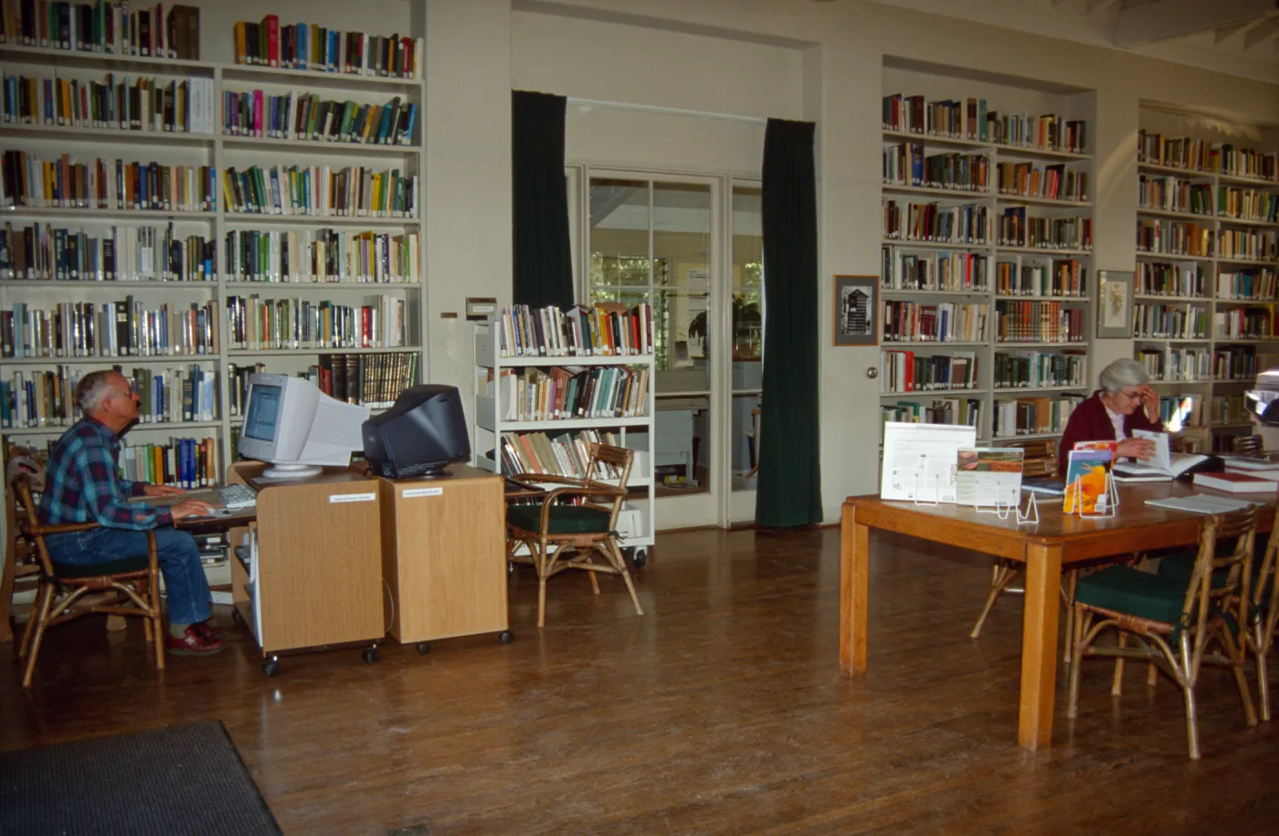 Library volunteers working in Library