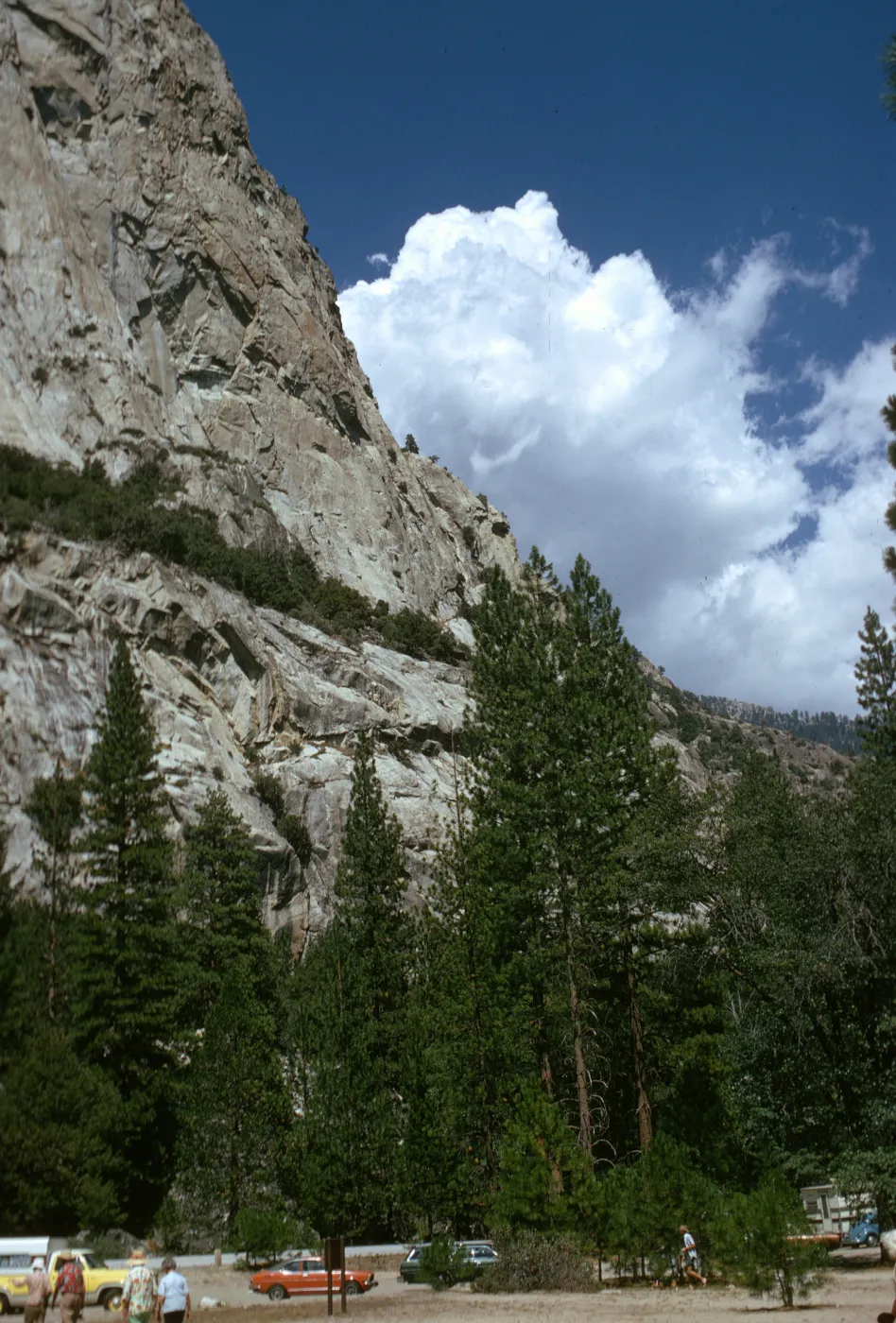 Kings Canyon National Park, view canyon wall