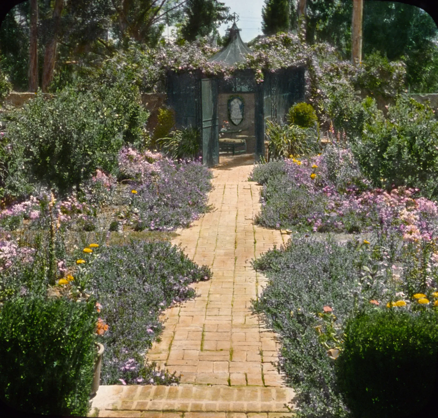 Santa Barbara Gardens of the Past - Estabrook Garden