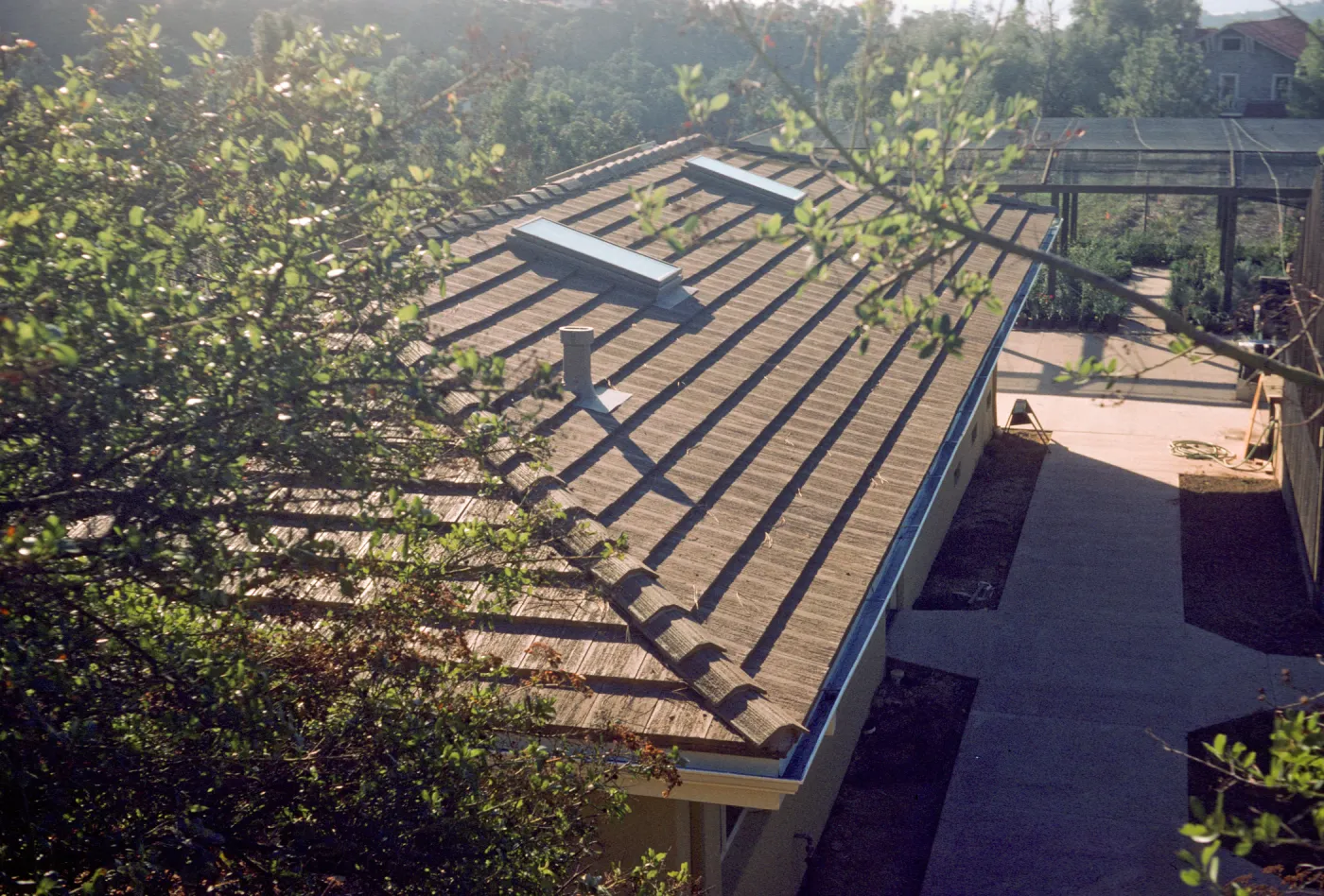 Construction: finished roof
