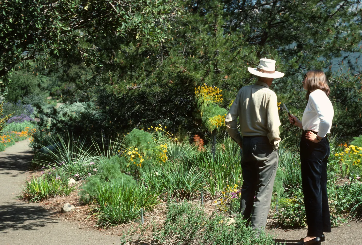 Dara Emery and Nancy Hawver recording â€œA Spring Walkâ€, Porter Trail