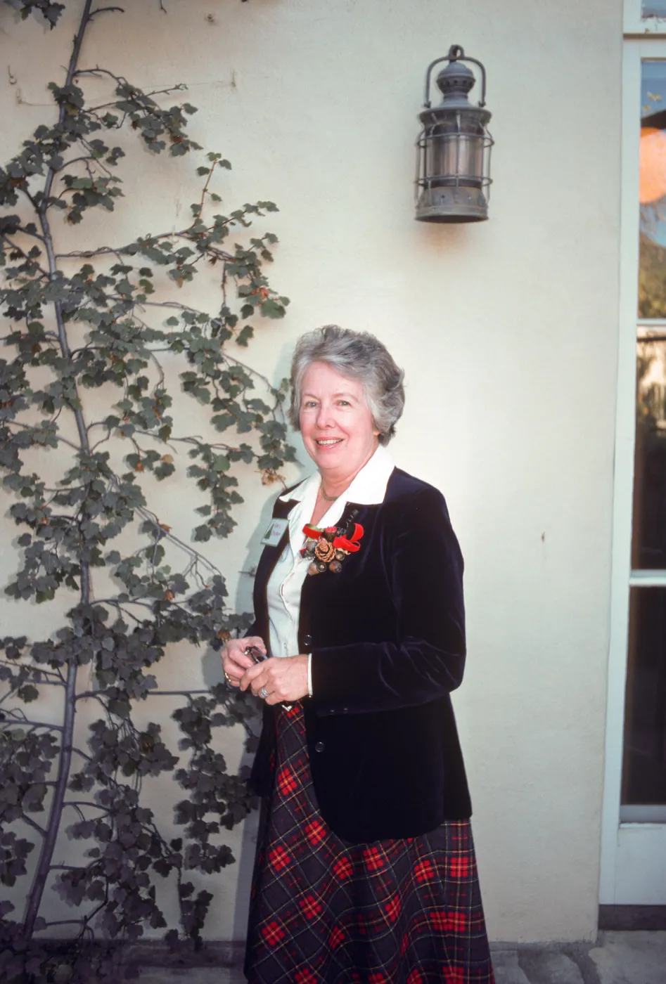 SBBG Guild Ladies, Fran Cramer- Guild Chairman @ Guild Sale 18 Nov 78